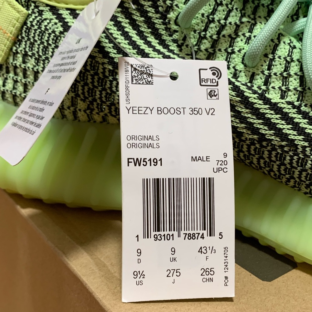 Price is Firm 🔸 Yeezy Boost 350 V2 by Adidas - Picture 13 of 13